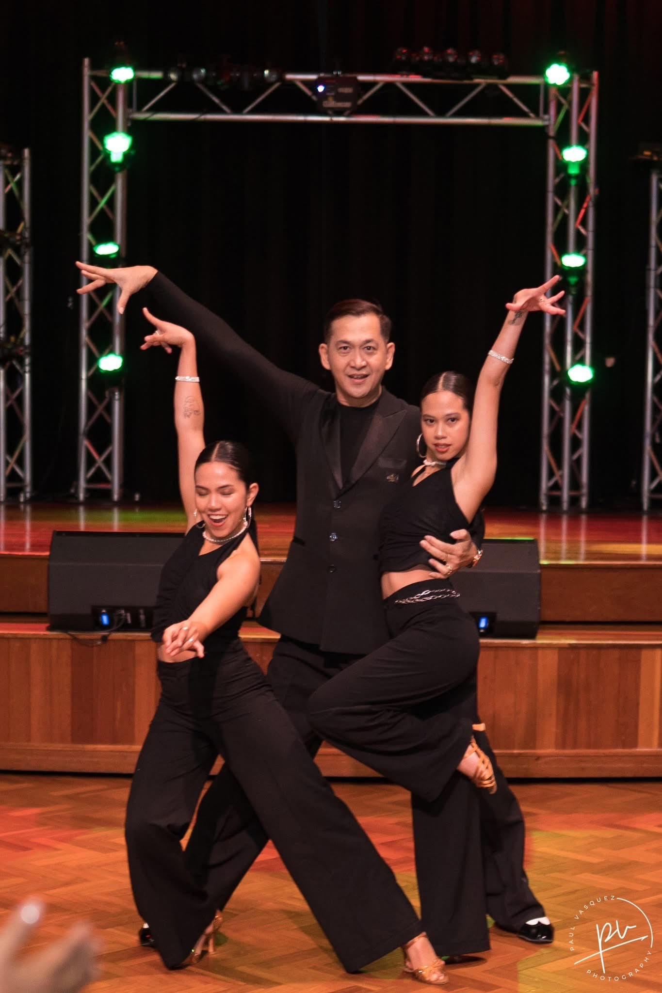 Olsons Universal Dance Troupe